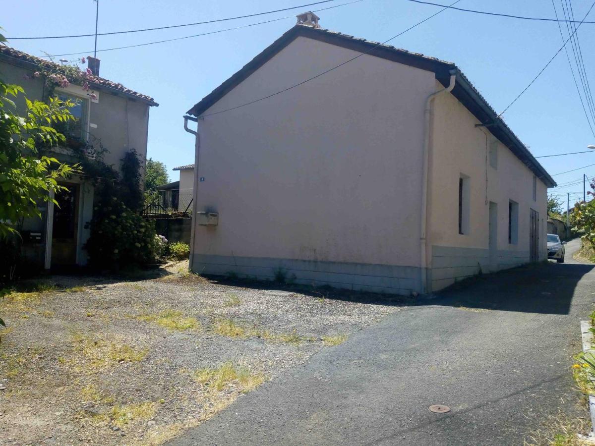 Villa Le Coin Cache Le Vigeant Exterior foto